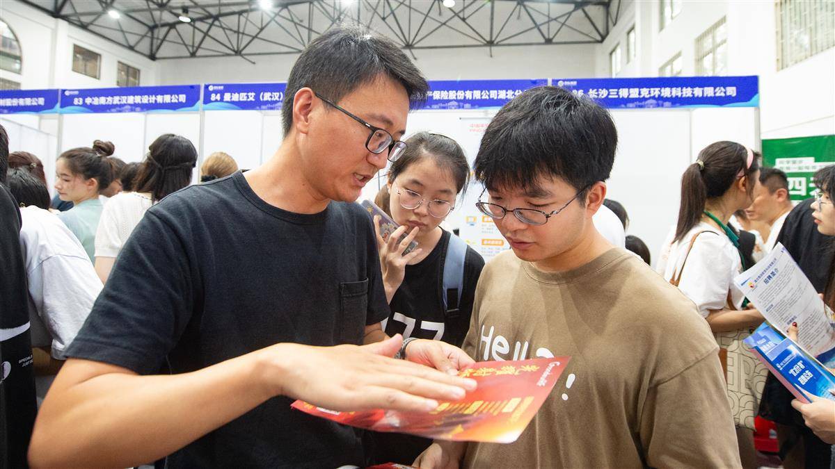 免费炸三张金花游戏下载豆子